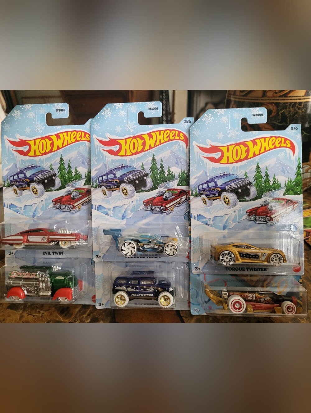 Hot Wheels 2021 Christmas Cars